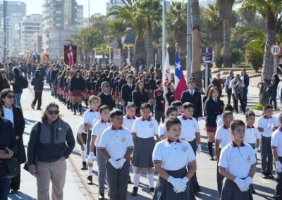 Desfile glorias navales monjas francesas 2026