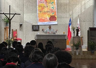 Eucaristía IV medios monjas francesas Viña del Mar sscc