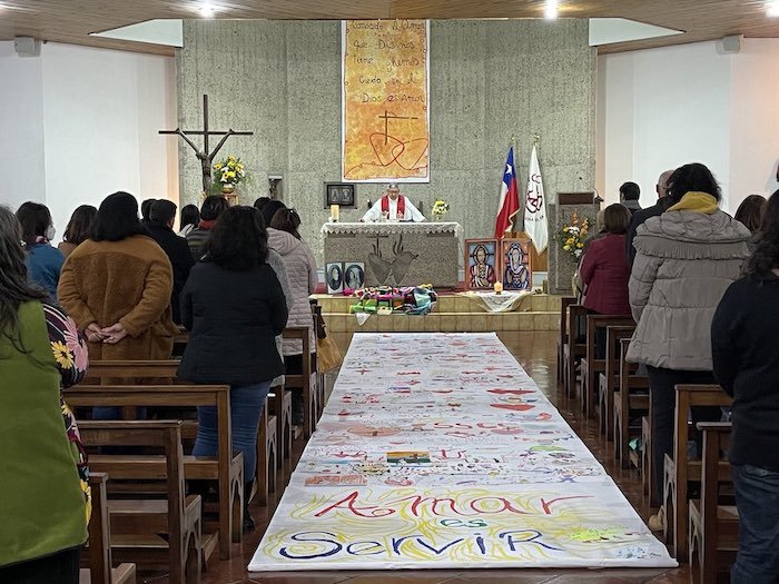 Y celebramos a nuestros Sagrados Corazones