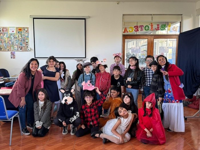 Tercero básico B lo deja todo en el escenario