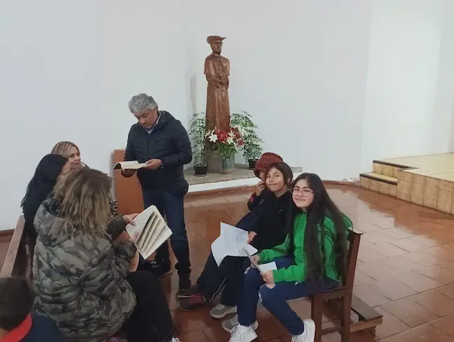 Entrega de la biblia