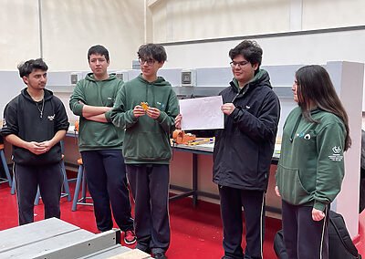 Estudiantes de IV medio colegio SSCC viña del mar Monjas Francesas visitan Universidad técnica Federico Santa María