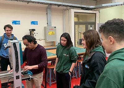 Estudiantes de IV medio colegio SSCC viña del mar Monjas Francesas visitan Universidad técnica Federico Santa María